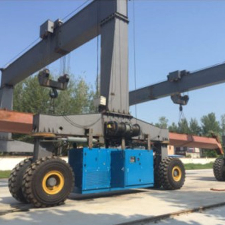 Self-Propelled Straddle Beam Handler