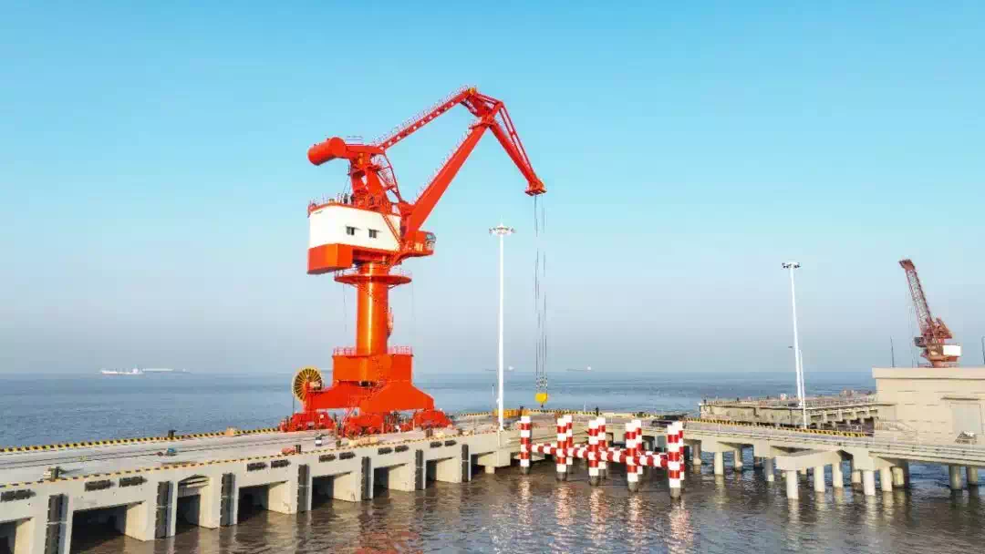 The 40t Mobile Harbour Crane in Operation：Technological Breakthrough and Intelligent Upgrade