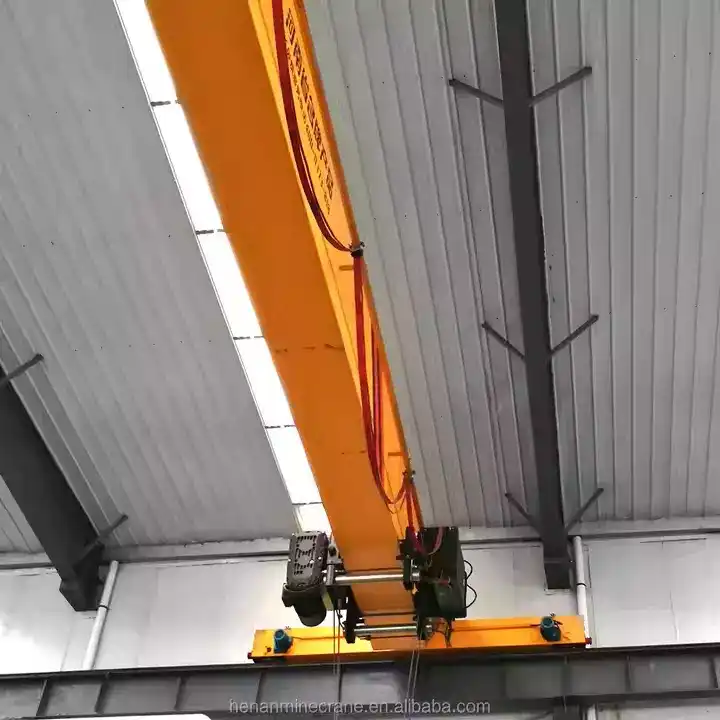New type single girder crane installed in manufacturing plant
